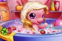Baby Pony fa il Bagnetto Baby Pony fa il Bagnetto